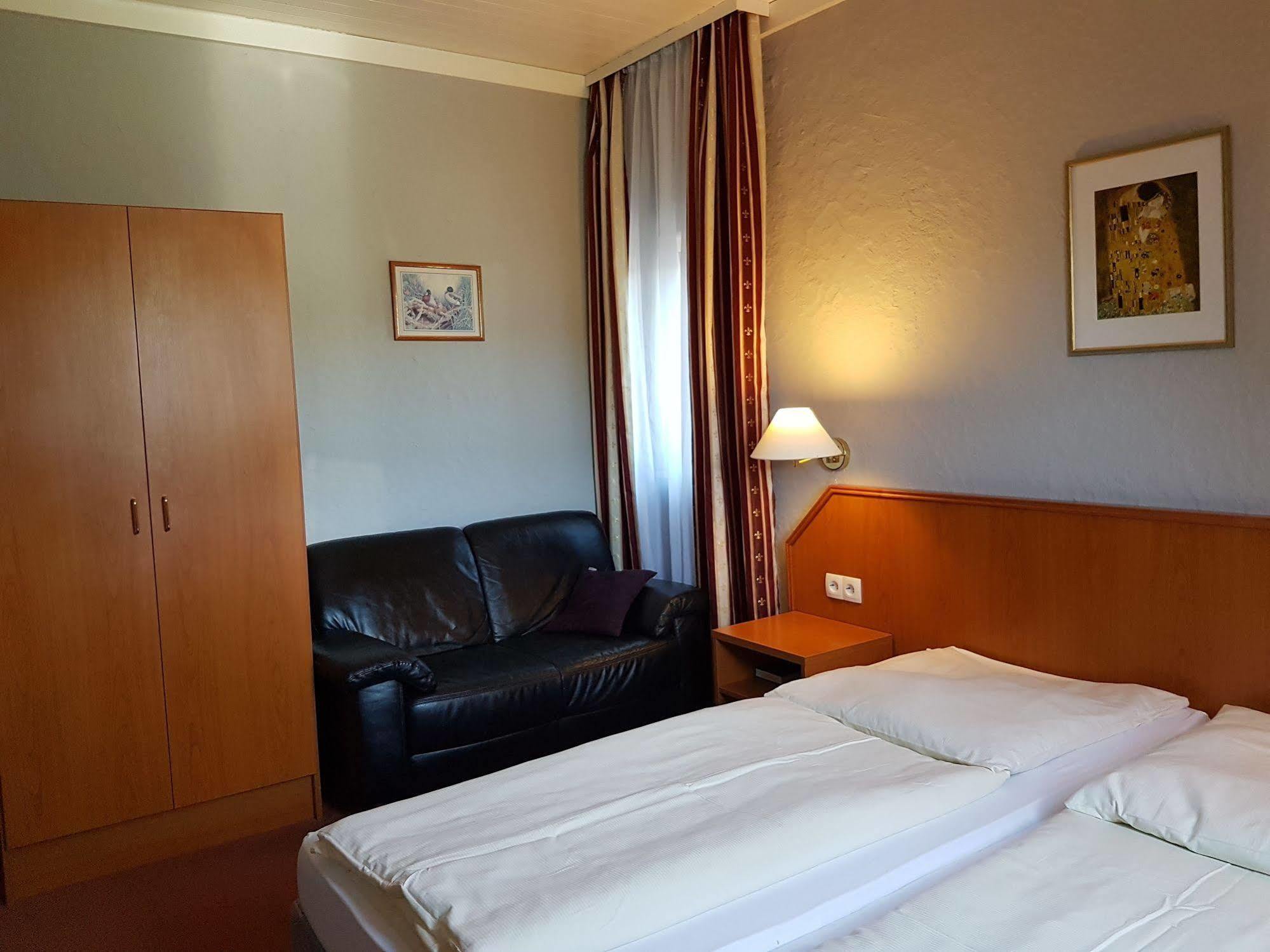 Hotel Restaurant Klostermuehle Ρόιτλινγκεν Εξωτερικό φωτογραφία